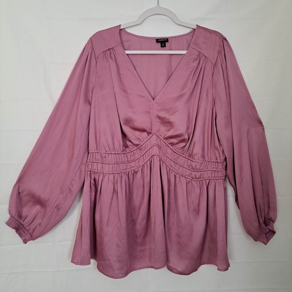 Torrid Top Womens Size 2X Pink Mauve V-neck Long Sleeve Blouse Cottage Core